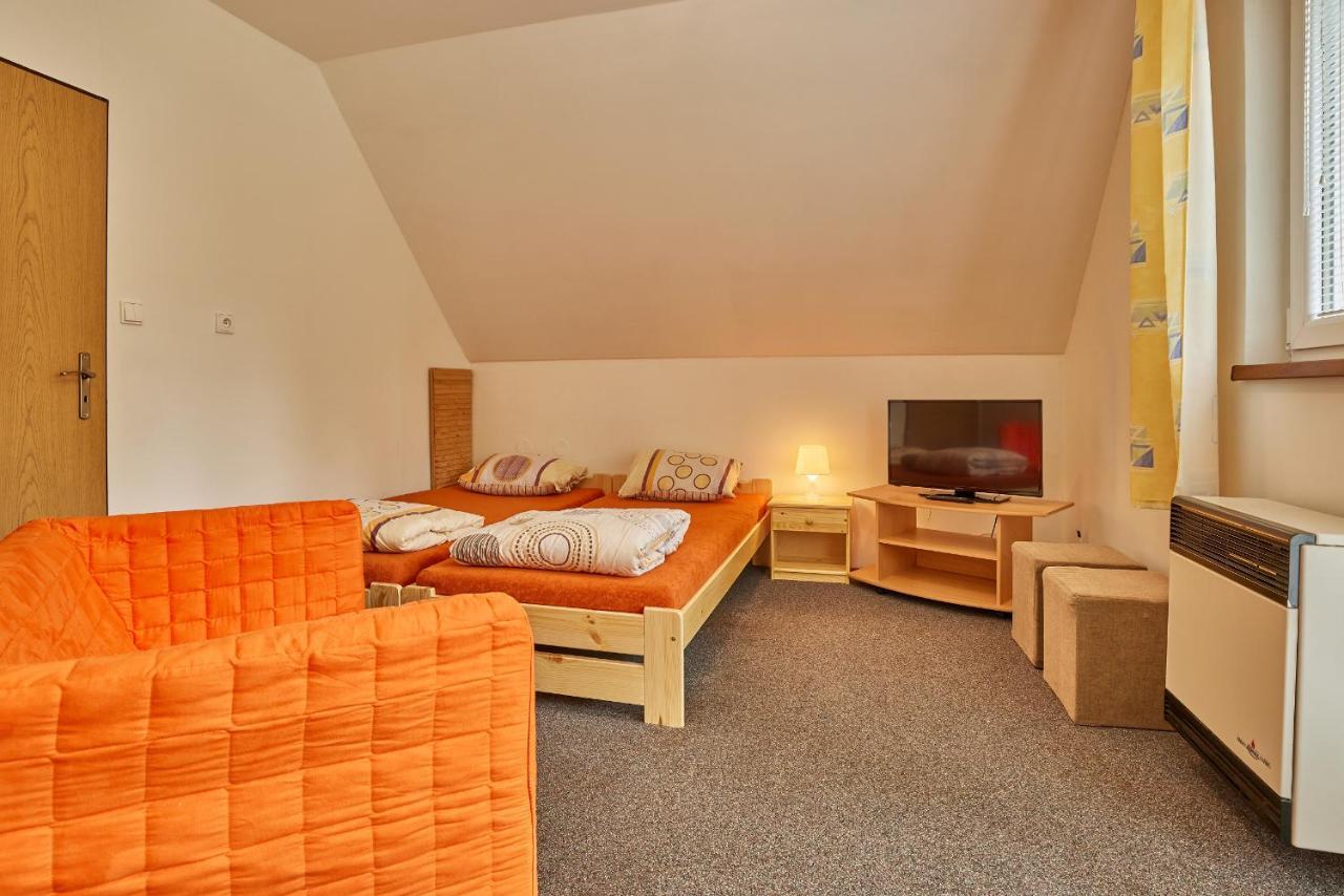 Camp Dolce Hotell Trutnov Eksteriør bilde