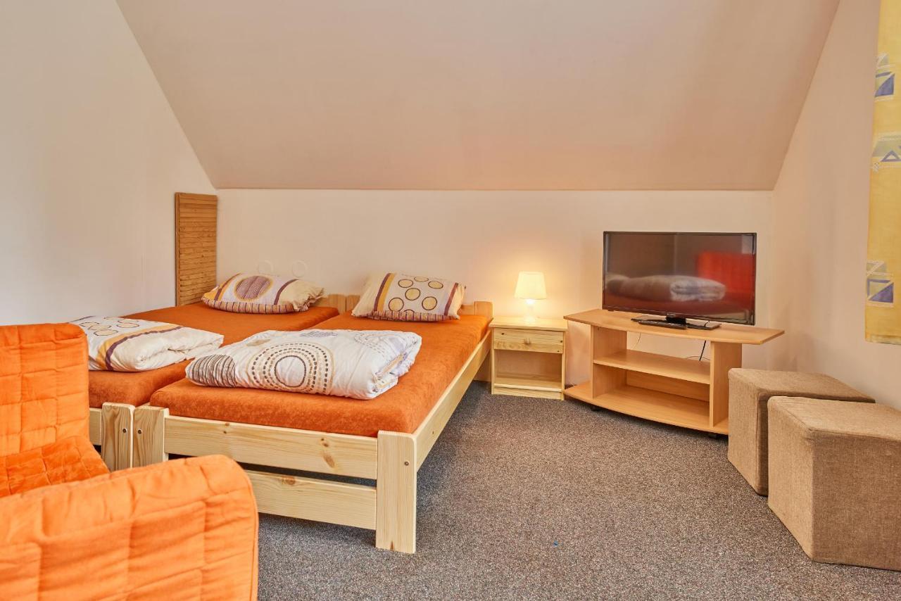 Camp Dolce Hotell Trutnov Eksteriør bilde