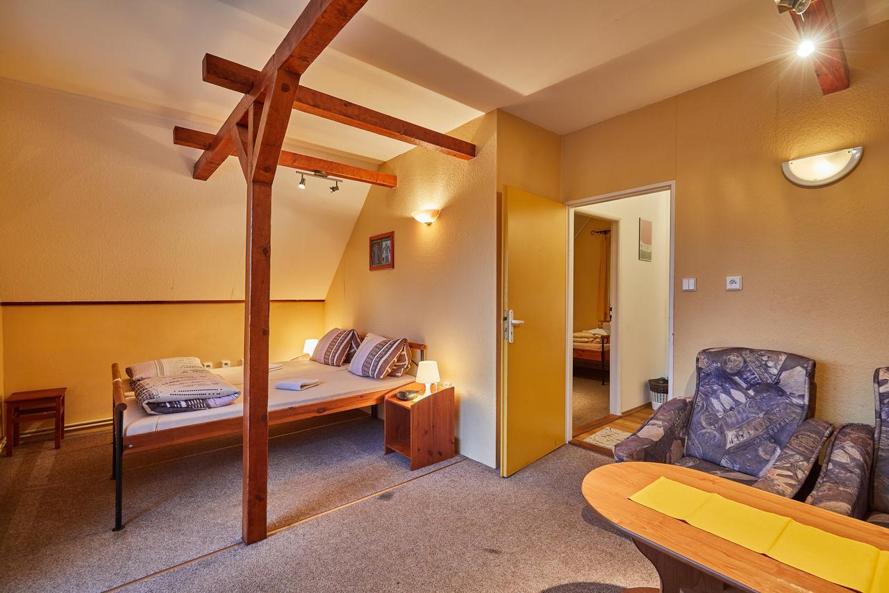 Camp Dolce Hotell Trutnov Eksteriør bilde